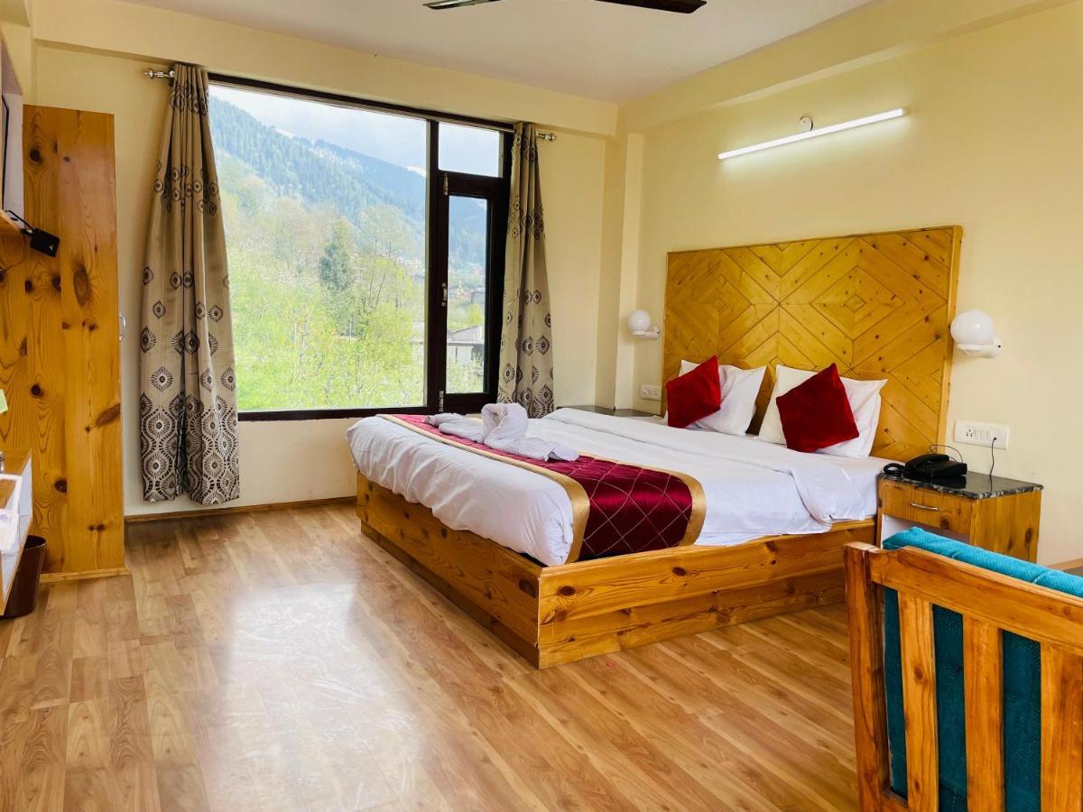 The Royal Majestic Mountain View Hotell Manāli Exteriör bild